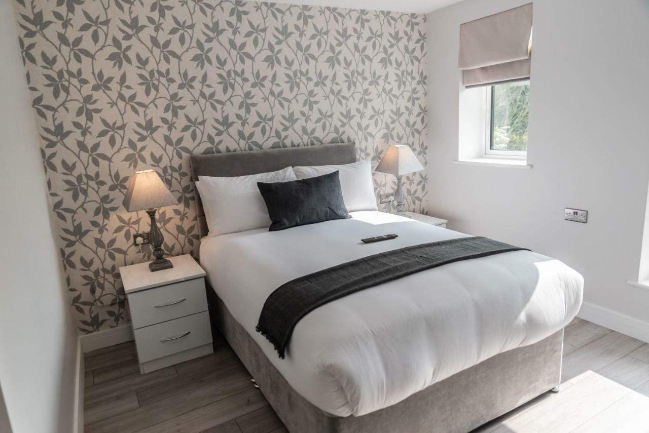 Apartment Ivory *